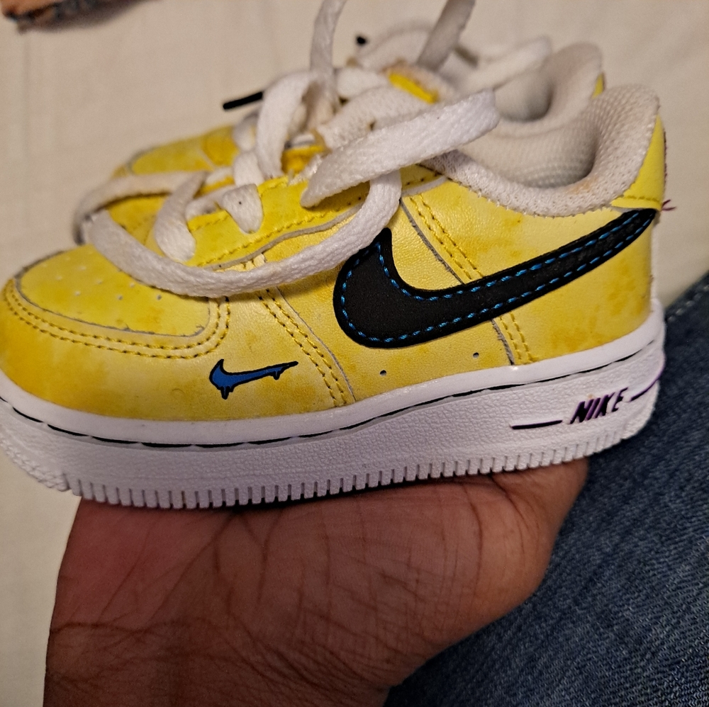 Low Air Force 1